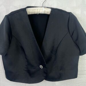 Y2K Women's Fashion Bug Satin Llike Black Crop Blazer Size Medium. Fashion Lined